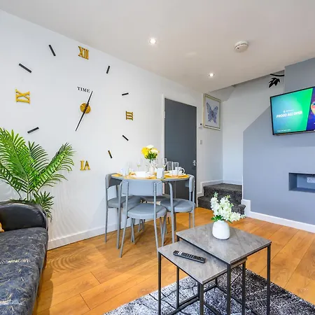 -83pl- For Your Relaxed & Cosy & Free Parking *